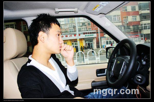 等待雨的伞的头像