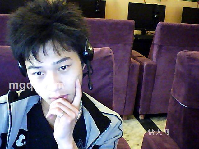 ≮掩饰蕜傷≯的头像