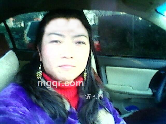 **背后的女人的头像