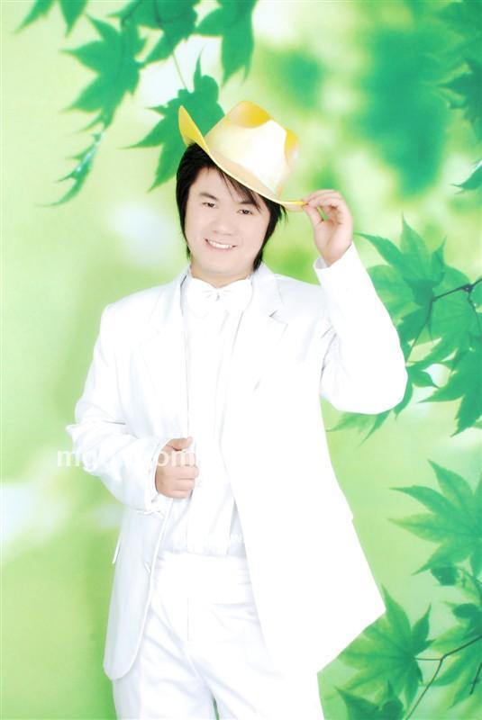 空中的冰雹的头像