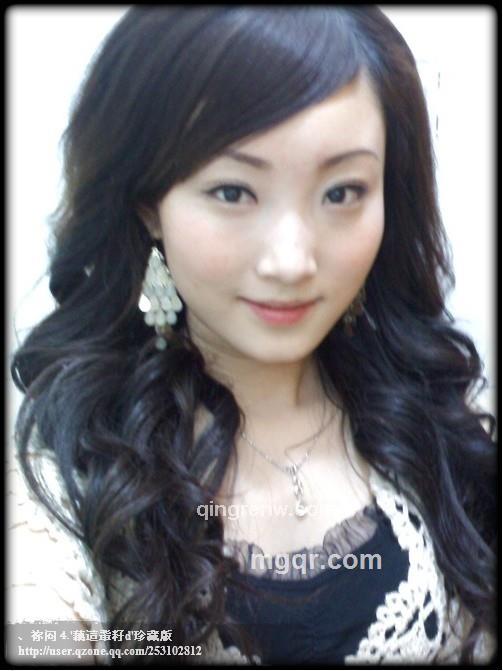 被爱是幸福的头像