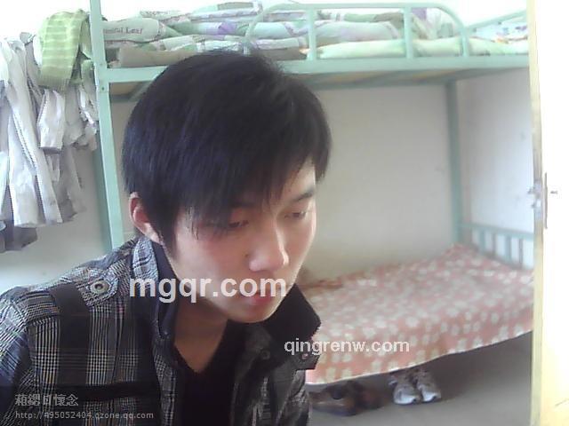 夜袭╮寡妇村的头像