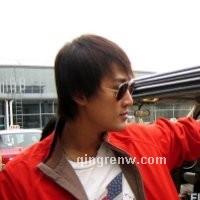 疼你比比的头像