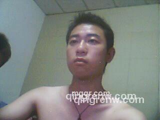 缺个情人的头像