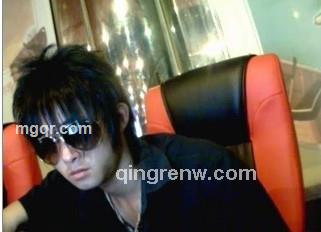 対迩甪吢ㄋ的头像