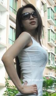 被雨淋湿的海的头像