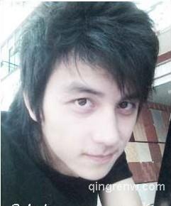 趴在墙上偷红红杏的头像