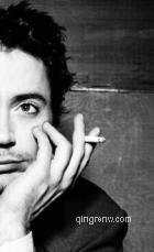 黑色柳丁v的头像