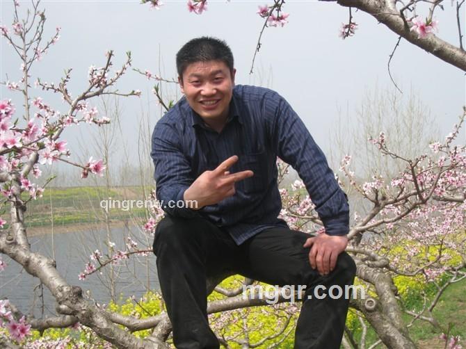一个人跳舞的头像