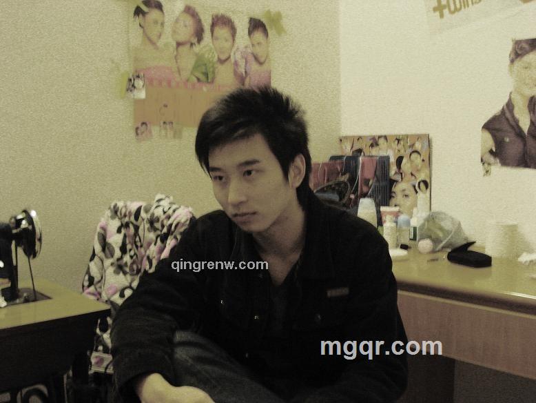 半支烟。的头像