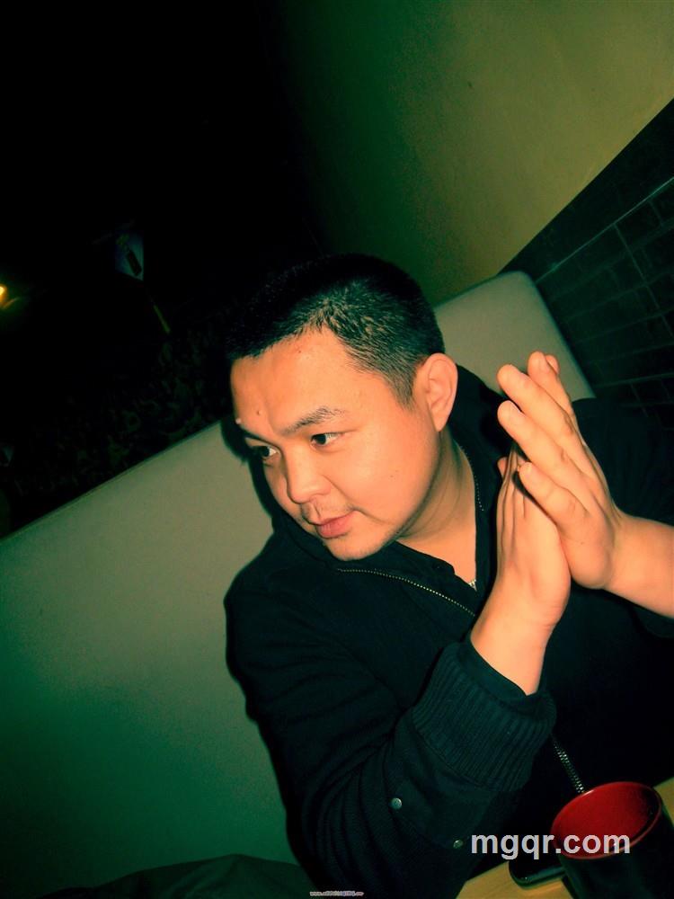 一点都不幸福的头像