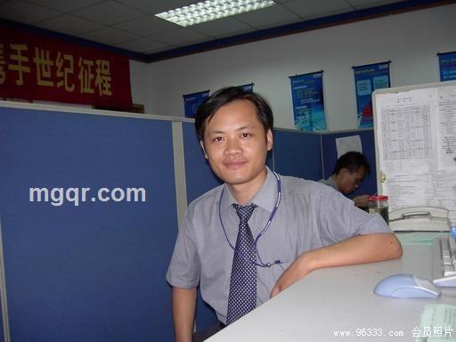 宽宽的肩膀的头像