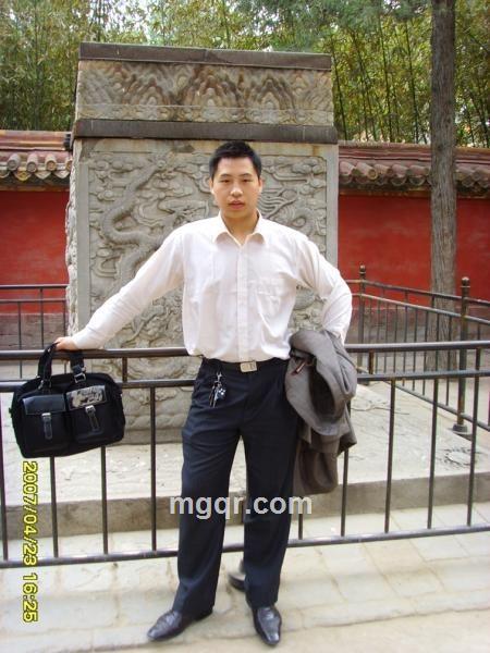 三生雨石的头像