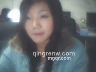 阴郁漫舞的头像