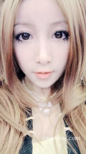 回忆当做尘埃。的头像