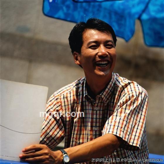 把伞柳腰酒肆司乌尔的头像