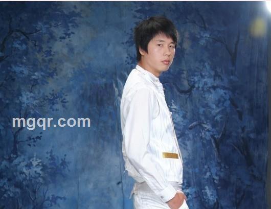 空虚男人花的头像