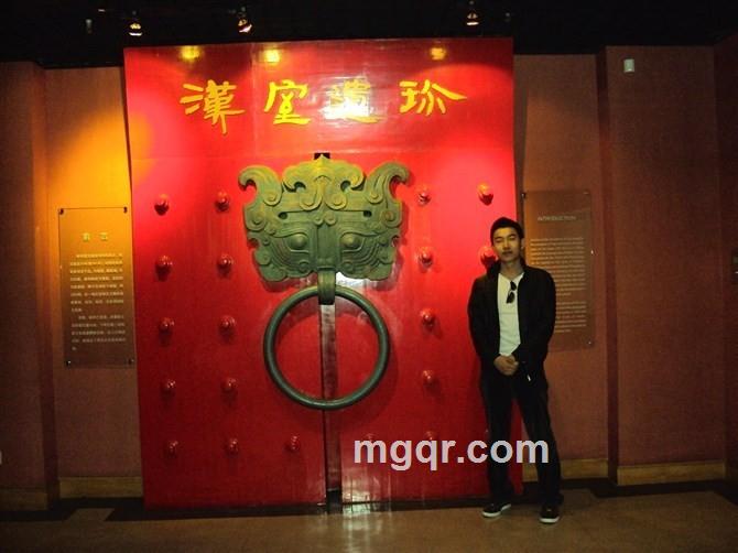 趁年轻、放纵吧的头像