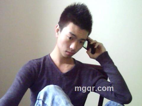 轻嗅芙蓉妆、的头像