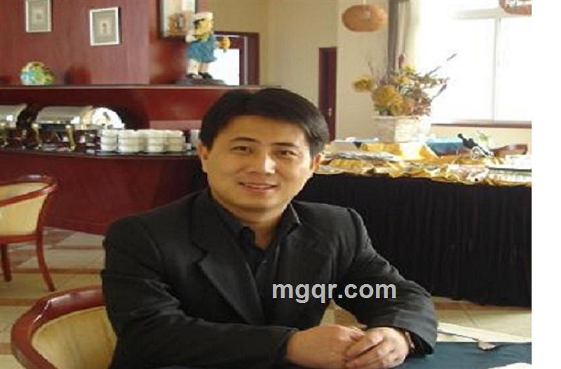 缺愛的男人的头像