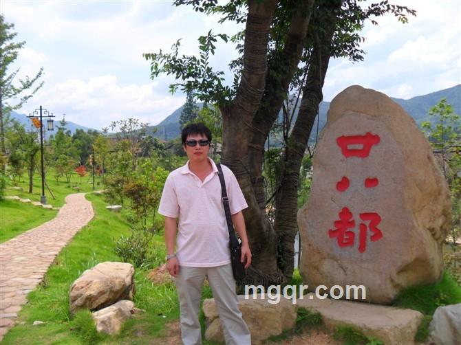 花间词少的头像