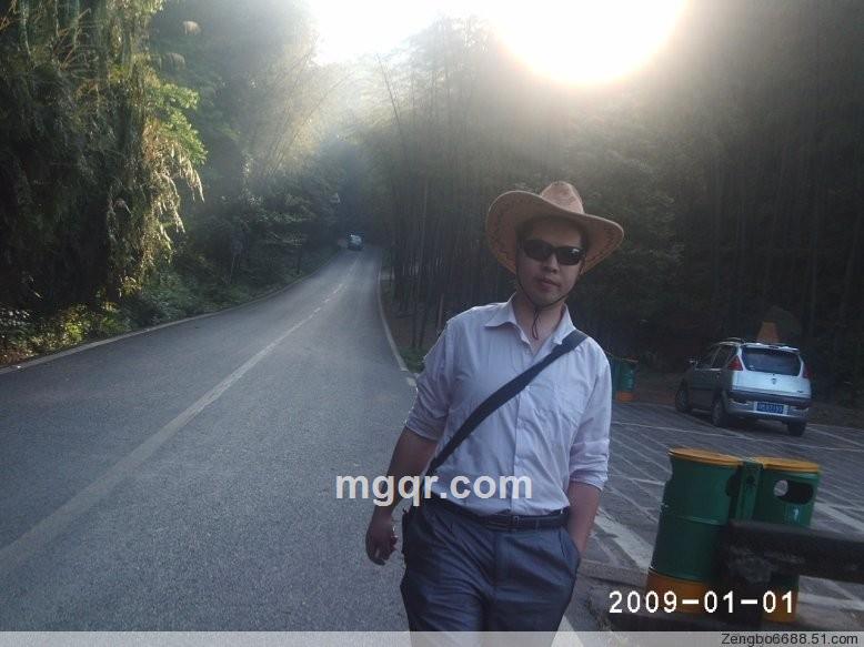 翻墙偷红杏的头像