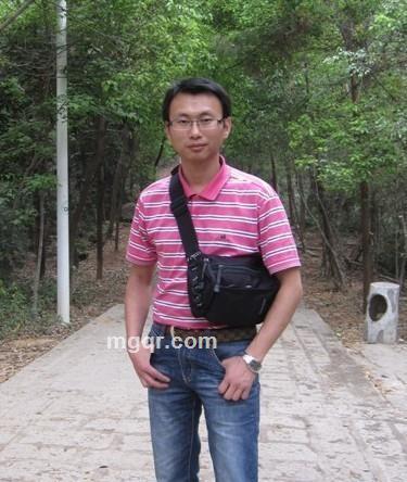  求爱瞎拼摸的头像