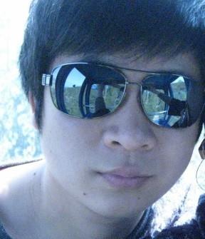 细瓷男人的头像