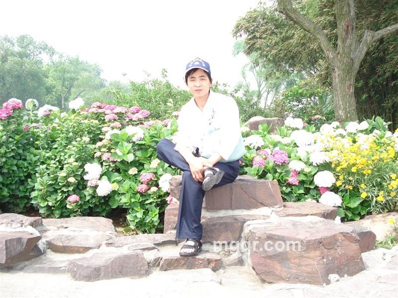 一个人好寂寞111的头像