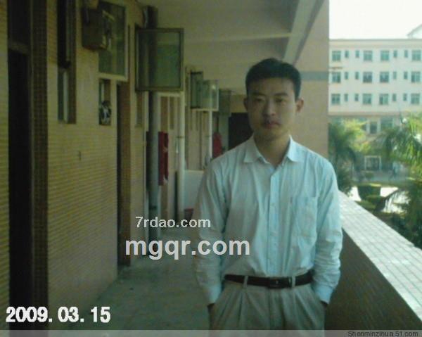 猛男加帅男的头像