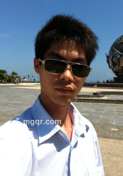 激情相拥的头像