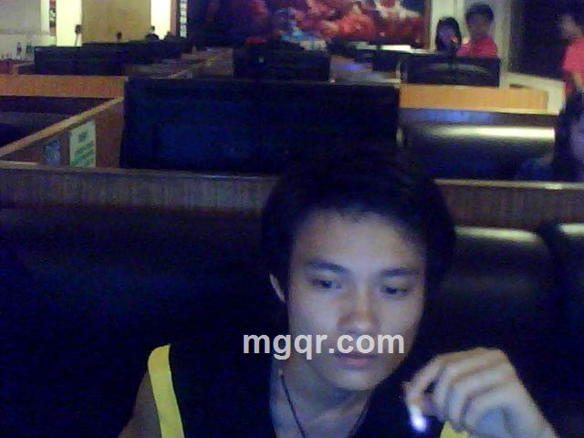 披此相依的头像