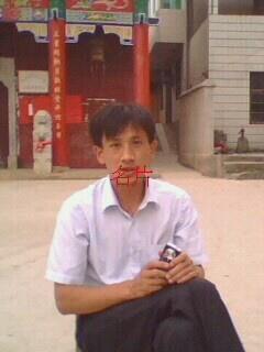 雨露闲庭的头像