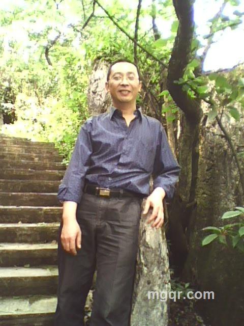 zou河边草的头像