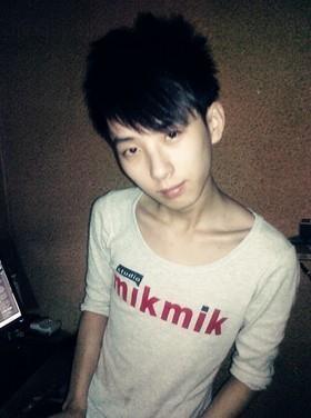 磊二爷Tey的头像