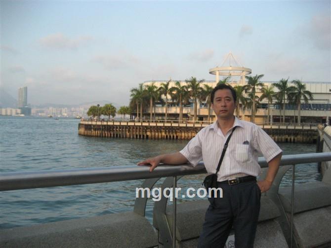 期待她的到来的头像