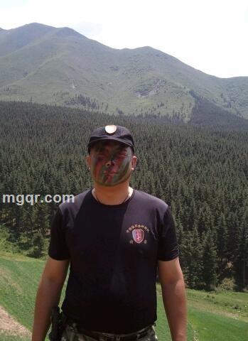 孤单的烟的头像