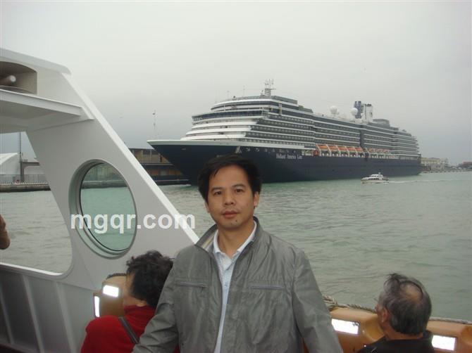 巴黎困兽的头像