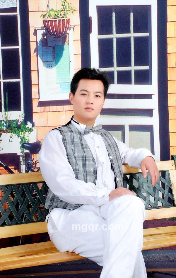 午夜香舌的头像