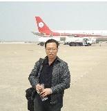 罗杰。莫尔的头像