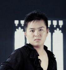 健壮男翱翔的头像