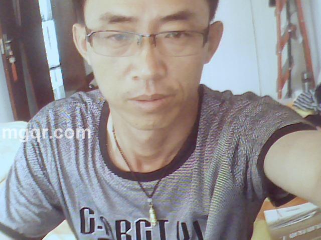 爱爱亲亲的头像