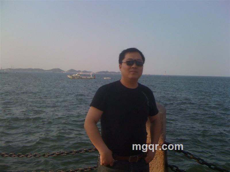 不爱只做的头像