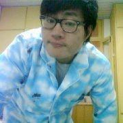 一天世界de爱克斯的头像