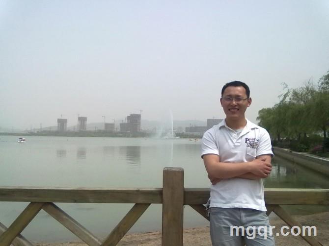 夜。。。的头像