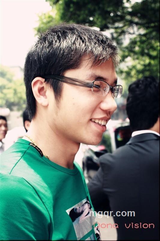 淡定简约男的头像