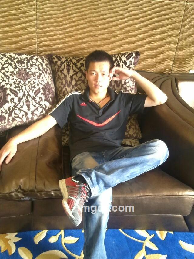 健健￥￥的头像