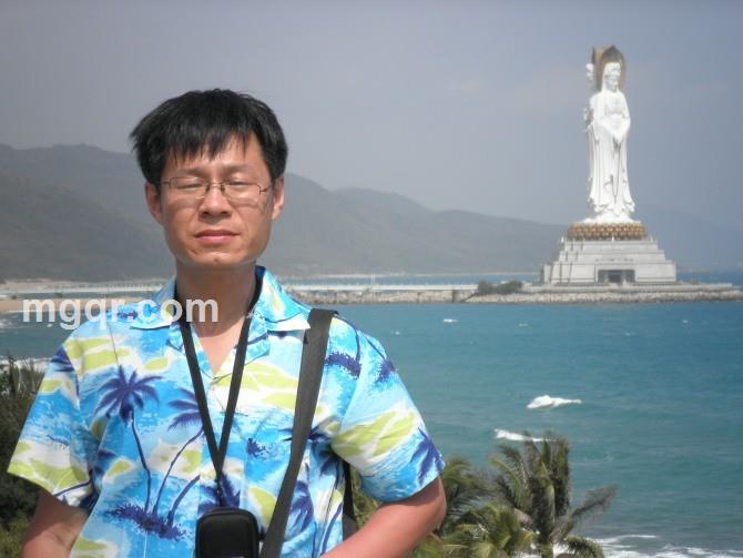 温和男人的头像