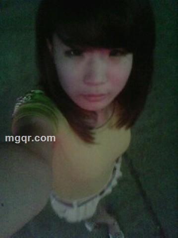 女人无需楚楚可怜的头像