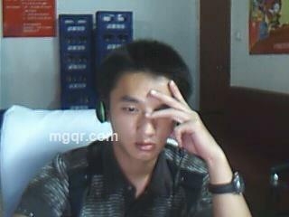 大鼻象囧的头像